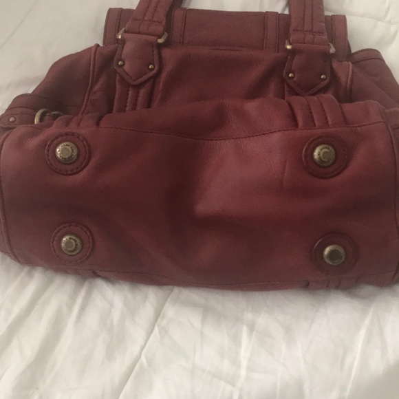 Great purse that needs a loving home - Picture 3 of 6